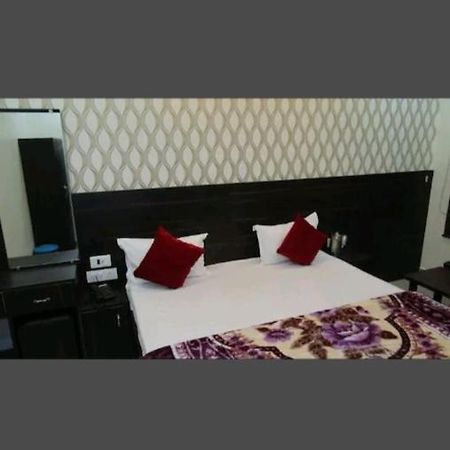 Hotel The Banarasi Kothi Varanasi Exterior foto